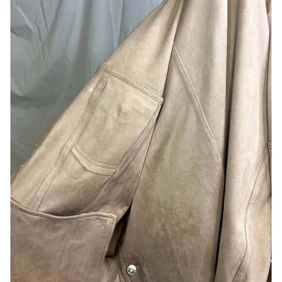 Chicos Womens Trucker Cape Oversized Ruena Desert Tan Faux Suede Reptile Print - Picture 9 of 10